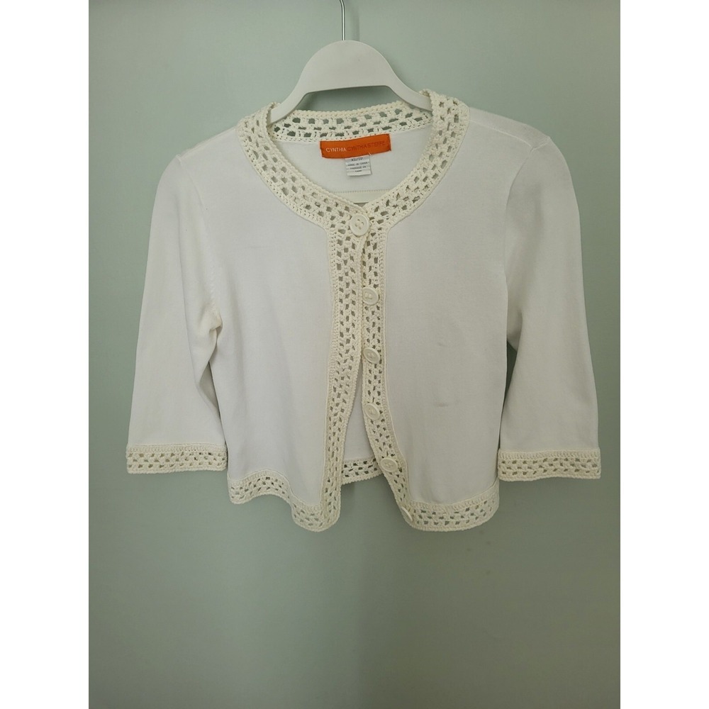 Cynthia Steffe Cropped Crochet‎ Detail Button White Cardigan Sweater Size XS